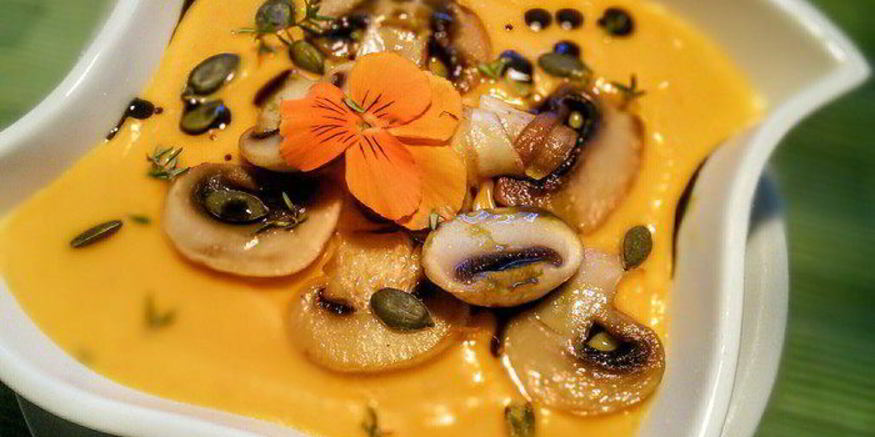 Рецепт тыквенного супа-пюре с бататом и шампиньонами