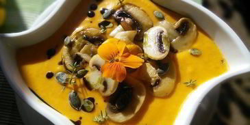 тыквенный суп-пюре с бататом и шампиньонами