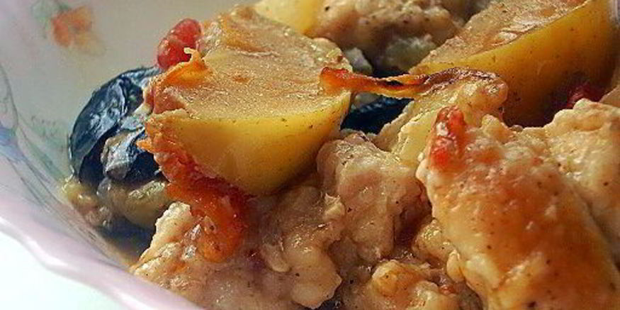 Рецепт супа-рагу с курицей, черносливом и яблоками