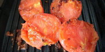 суп с форелью и помидорами-гриль