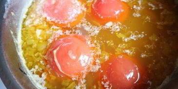 суп с форелью и помидорами-гриль