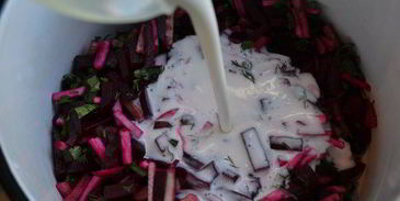 холодный свекольник — окрошка по-латышски