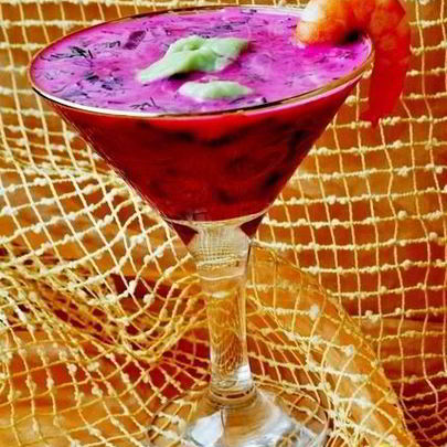 Холодный свекольник с креветками