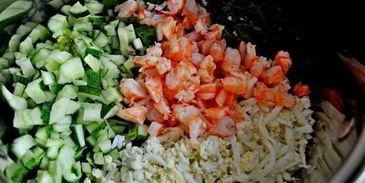 холодный свекольник с креветками