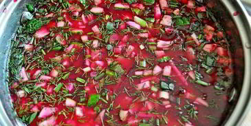 холодный свекольник с креветками