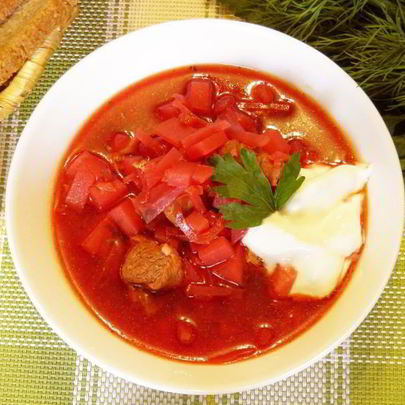 Классический горячий свекольник с мясом