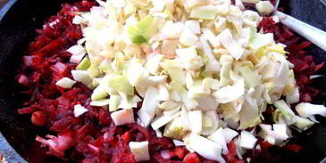 латвийский свекольник с фрикадельками