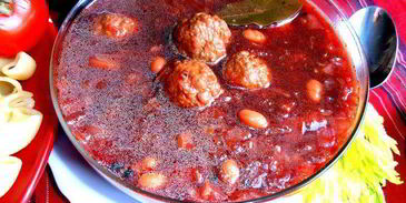 латвийский свекольник с фрикадельками