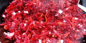 латвийский свекольник с фрикадельками