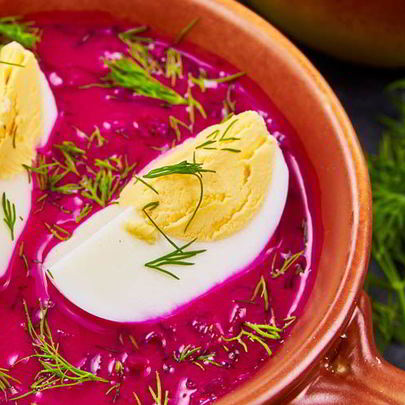 Свекольник из свежей свеклы со шпинатом