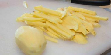 свекольник холодный с ботвой