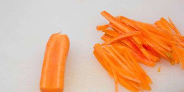 свекольник холодный с ботвой