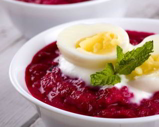 Свекольник на йогурте с мятой