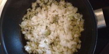 свекольник с грибными пельмешками