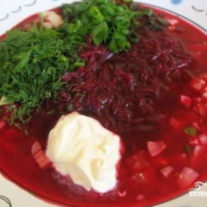 Свекольник с колбасой