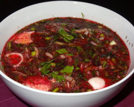 Свекольник с рукколой на квасе