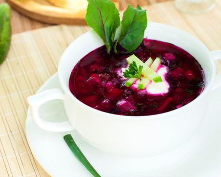 Свекольник с вареной колбасой