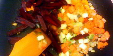 свекольник с яичной путанкой