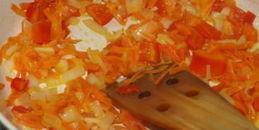 острый сырный суп с йогуртом