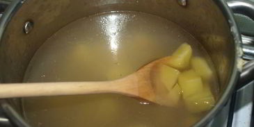 острый сырный суп с йогуртом