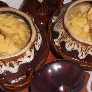 Рецепт Сырно-лукового суп с чесночными гренками