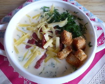 Сырно-овощной суп с копченостями