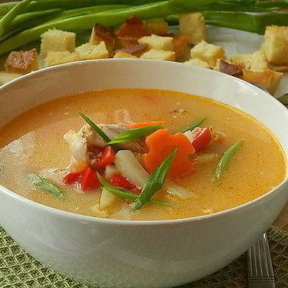 Сырно-томатный суп на курином бульоне