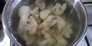 сырный суп с капустой курицей и плавленным сыром