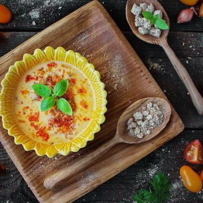 Сырный суп с хрустящими морковными отрубями