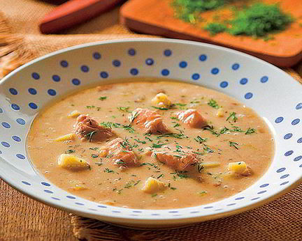 Карельская уха из лосося