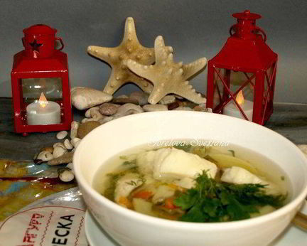 Хитрая уха на курином бульоне