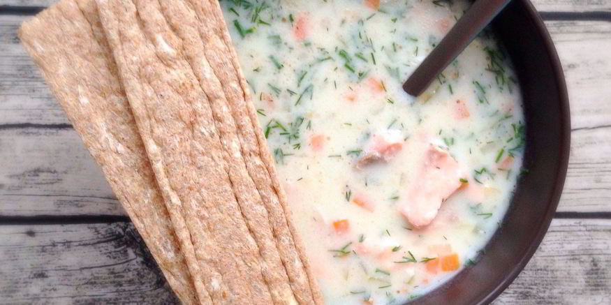 Рецепт сливочной ухи с двумя видами рыбы