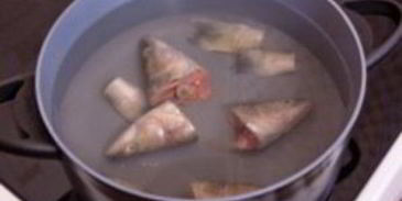 уха из головы судака