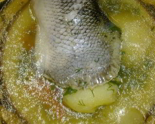 Уха из хвостов лосося