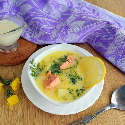 Уха по-фински со сливками с лососем