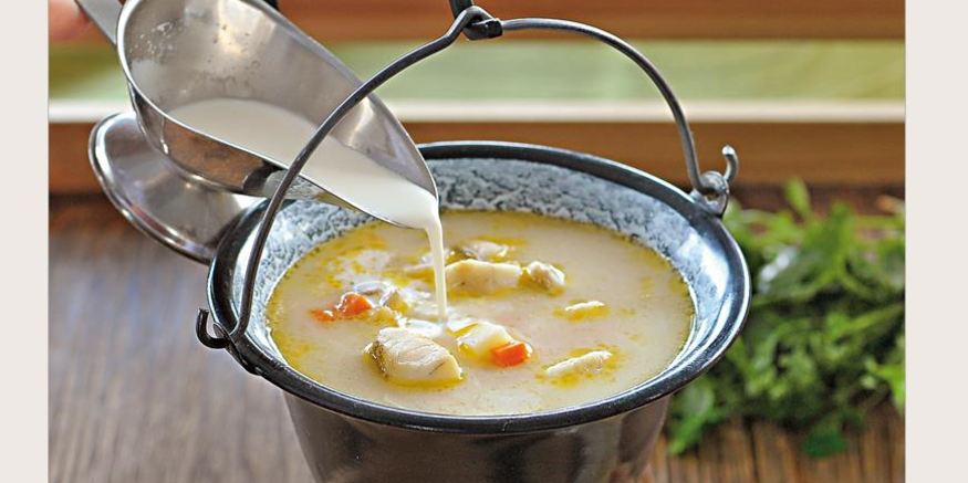 Рецепт ухи рыбацкой из ершей на сливках