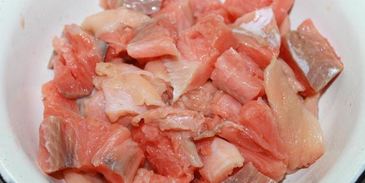 уха с форелью