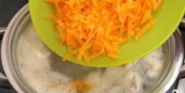 уха с пшеном