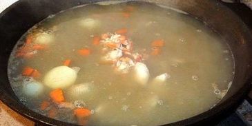 уха с речной рыбы