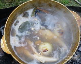 Уха в казане