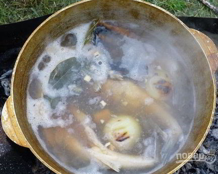 Уха в казане