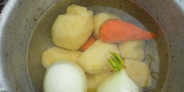 уха возле реки