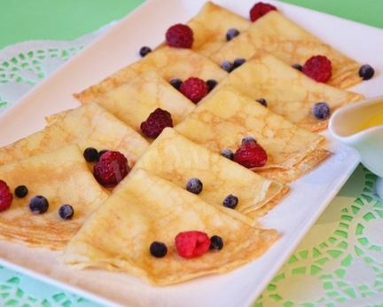 Блинчики и апельсиновый соус для блинов