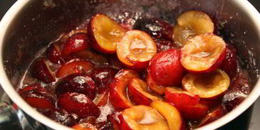 блинчики со сливами