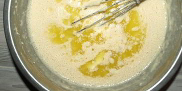 блины с деревенским сыром, форелью и огурцами