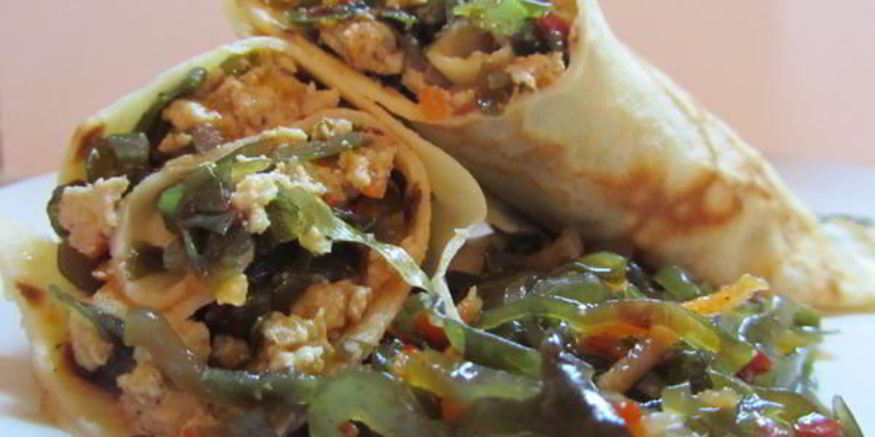 Рецепт блинов с мясом и морской капустой