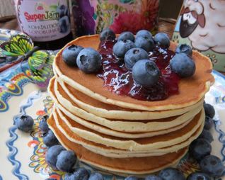 Панкейки с голубикой