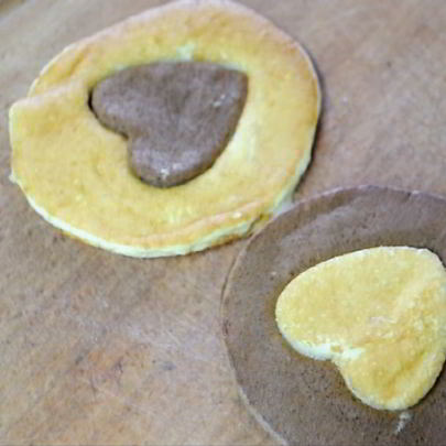 Панкейки-сердечки ко Дню всех влюбленных