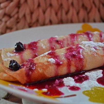 Ванильные блинчики с воздушной творожно-ягодной начинкой