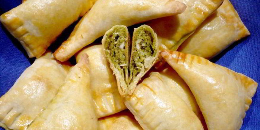 Рецепт булочек из слоеного теста с песто из руколы и кешью